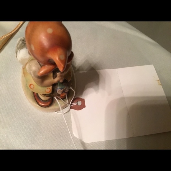 Goebel THE GIRL AND THE GEESE - Picture 3 of 8